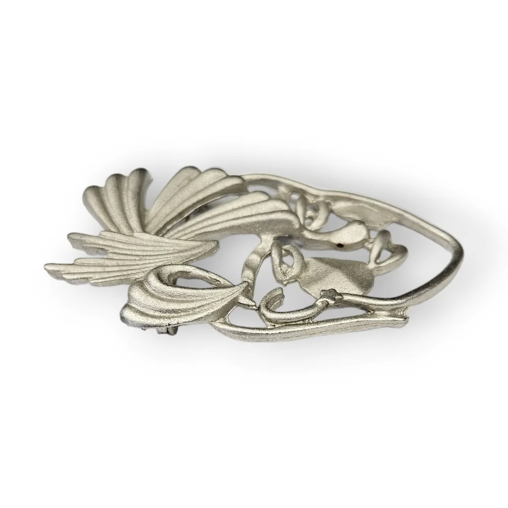 Modernist Face Brooch Lady With Hat Brushed Silver Tone Open Work Vintage 2 5/8